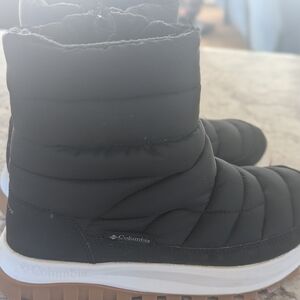Columbia Black Quilted Winter Boots